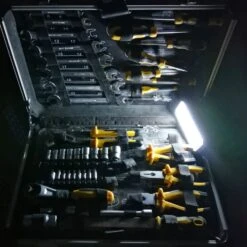 Basic Nature Powerbank 20 Mit Solarpanel -Camping-Ausrüstung Verkäufe 2024 rr180 867 8